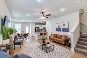 Stylish 3-bedroom Home Walk Everywhere